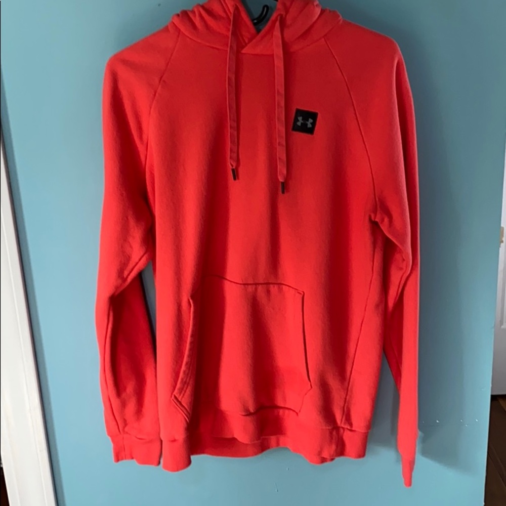 Under Armour sweatshirt